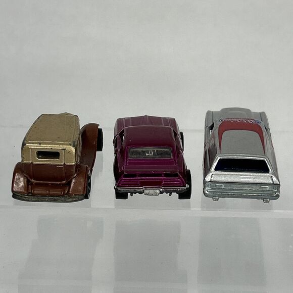 Hot Wheels Redline 1969 Pontiac Firebird ‘32 Ford Delivery Modern Chevelle - Picture 5 of 7